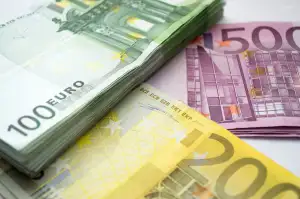 8 Eur To Czk